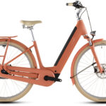Bicicleta Eléctrica Urbana Cube Aruba Hybrid 600 Wh 2026 – Papaya'n'Creme